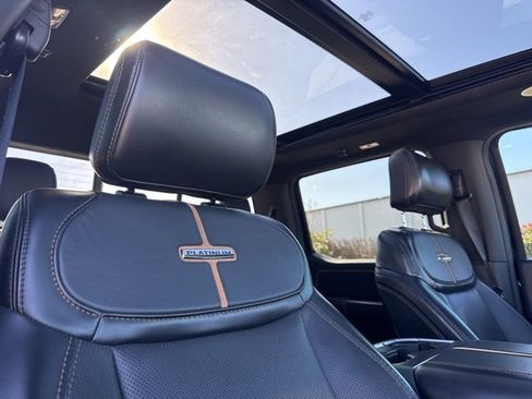 Used 2024 Ford F250 Platinum image 45