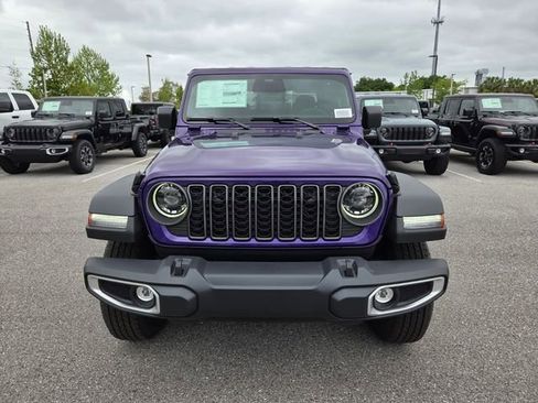 New 2026 Jeep Gladiator Sport image 17