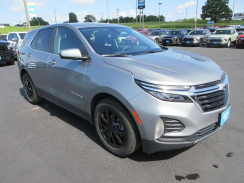 Used 2024 Chevrolet Equinox LT w/ LPO, Floor Liner Package FWD image 7