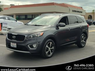 Used 2017 Kia Sorento EX image 1