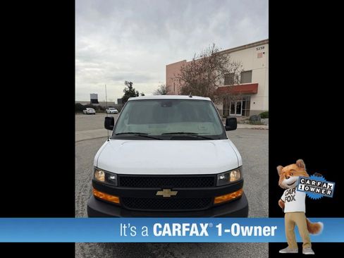 Used 2021 Chevrolet Express 3500 w/ Driver Convenience Package image 19