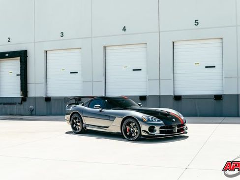 Used 2010 Dodge Viper ACR RWD image 42