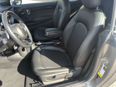 Used 2019 MINI Cooper Convertible FWD image 11