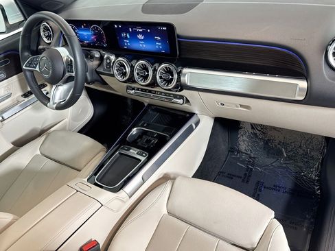 Certified 2026 Mercedes-Benz GLB 250 4MATIC image 28