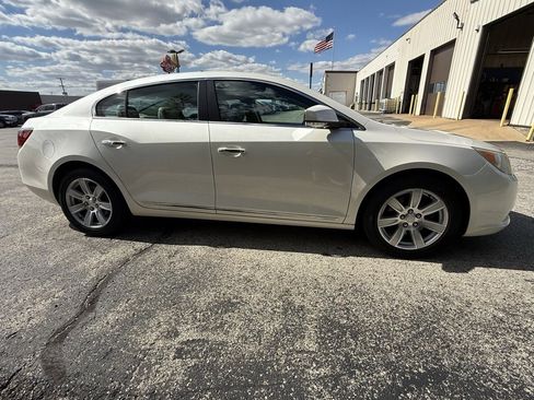 Used 2011 Buick LaCrosse CXL image 7