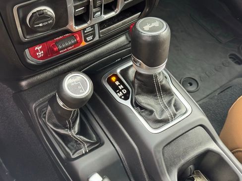 Used 2022 Jeep Wrangler Unlimited Rubicon w/ LED Lighting Group image 32