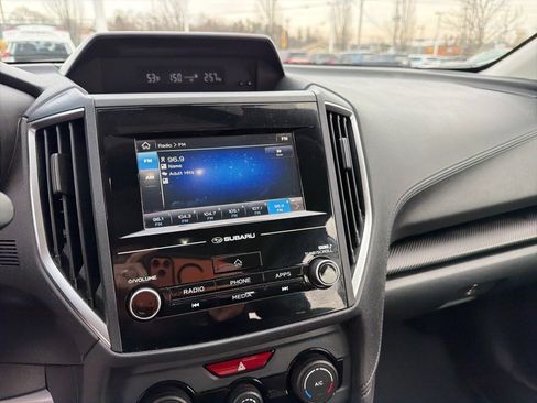 Used 2018 Subaru Impreza 2.0i Premium image 8