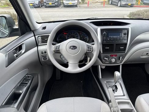 Used 2012 Subaru Forester 2.5X Premium w/ Popular Pkg 2 image 31
