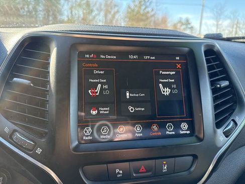 Used 2021 Jeep Cherokee Latitude Lux 80th Anniv w/ Quick Order Package 26U 80TH image 28