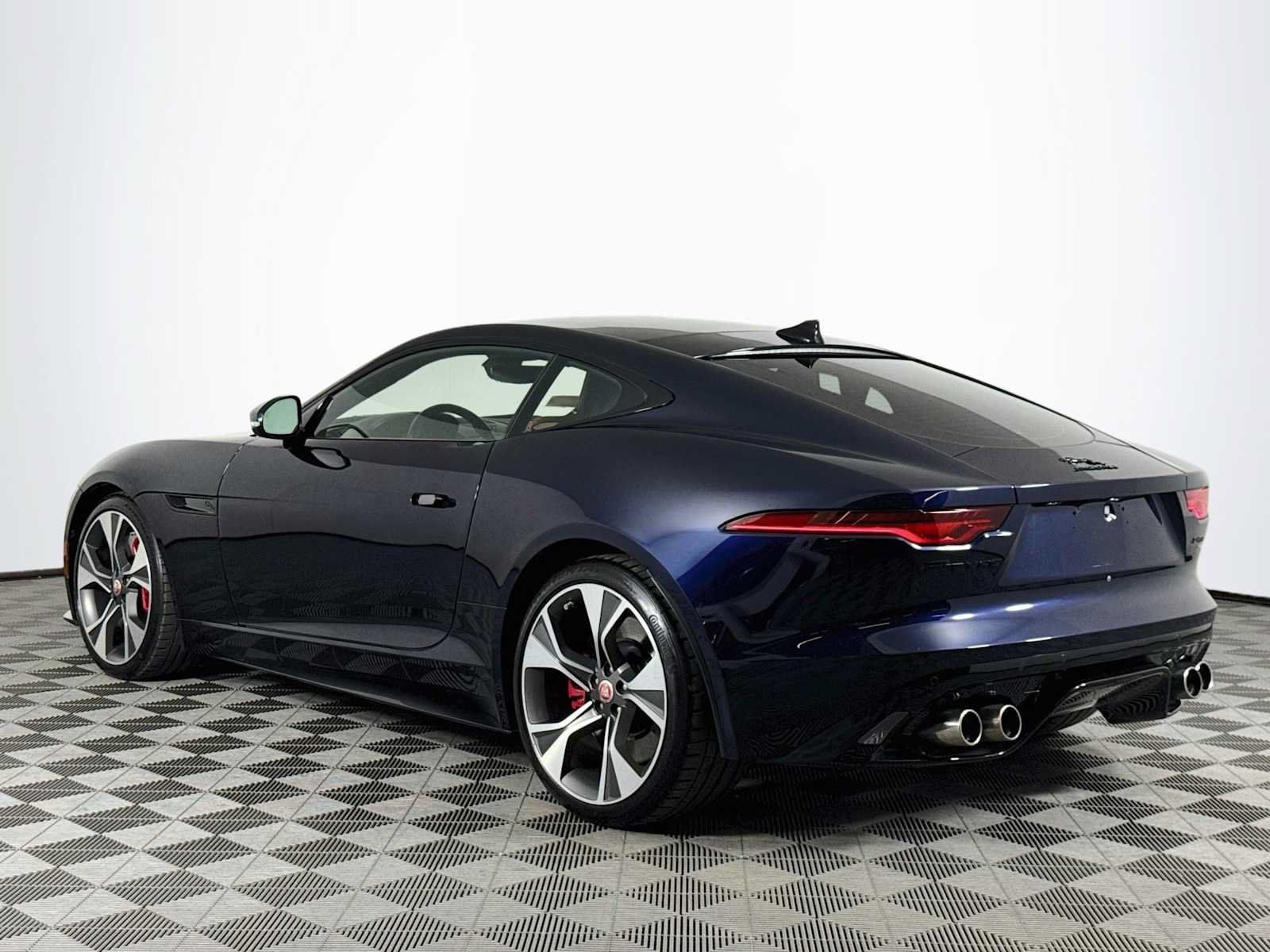 Used 2023 Jaguar F-TYPE R-Dynamic AWD/4WD image 7