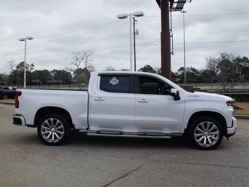 Used 2021 Chevrolet Silverado 1500 High Country image 21