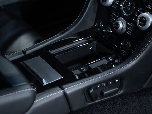 Used 2010 Aston Martin DBS image 56