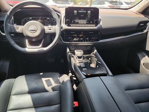Used 2023 Nissan Rogue SL w/ SL Premium Package FWD image 9