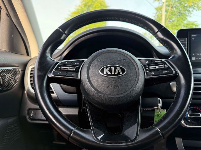 Used 2021 Kia Seltos S AWD/4WD image 19