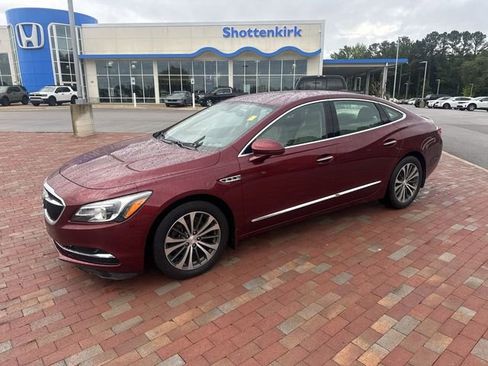 Used 2017 Buick LaCrosse Premium FWD image 4