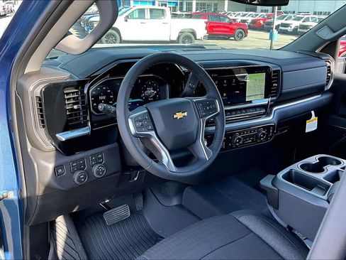New 2026 Chevrolet Silverado 2500 LT w/ Texas Edition image 6