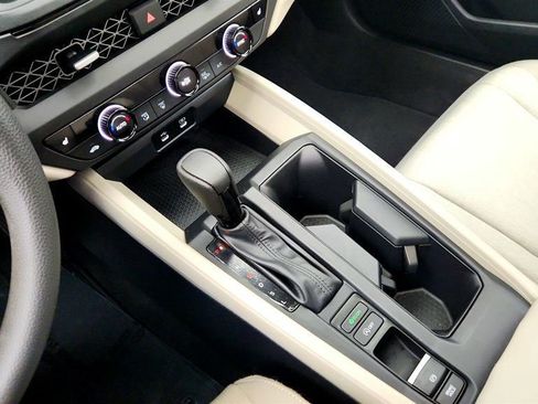 Used 2025 Honda Accord SE image 17