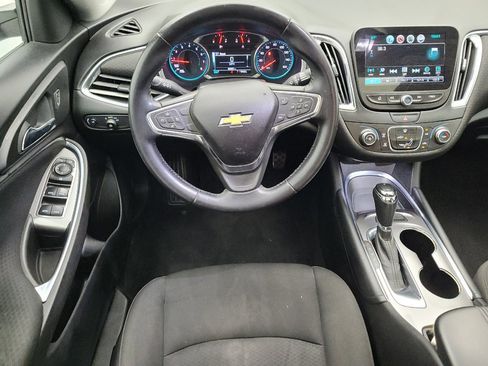 Used 2018 Chevrolet Malibu LT FWD image 22