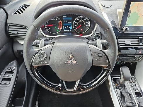 Used 2023 Mitsubishi Eclipse Cross SEL image 17