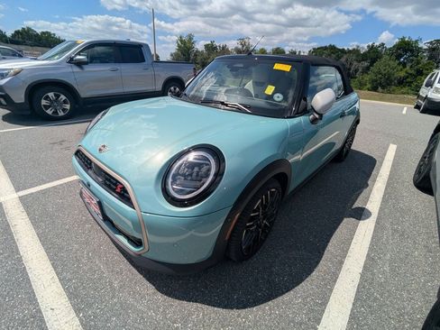 Used 2025 MINI Cooper S image 3