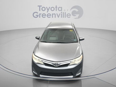 Used 2013 Toyota Camry LE image 22