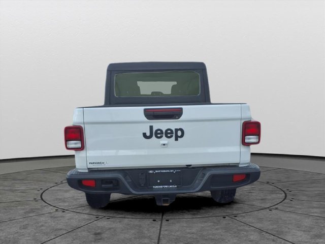 Used 2023 Jeep Gladiator Sport AWD/4WD image 5