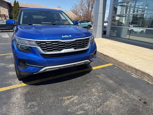 Used 2023 Kia Seltos LX AWD/4WD image 21