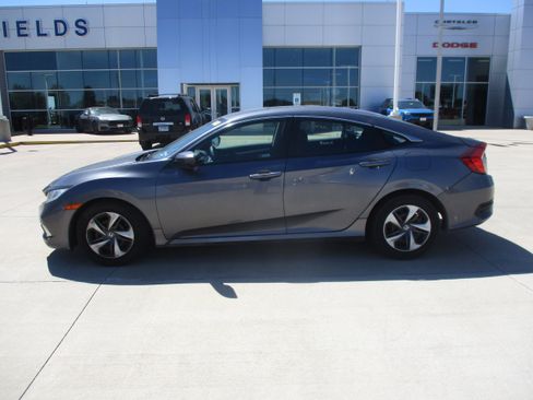 Used 2020 Honda Civic LX image 2