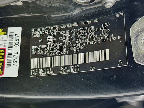 Used 2011 Toyota Sequoia Platinum image 12