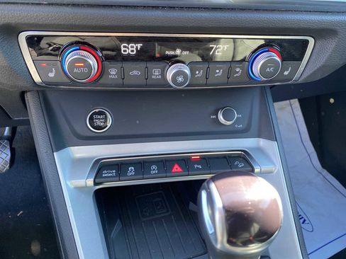 Used 2024 Audi Q3 2.0T Premium image 19