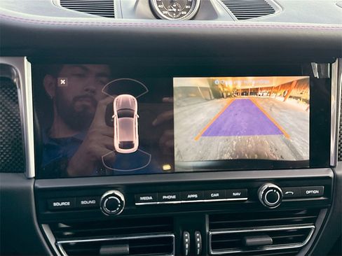 Used 2021 Porsche Macan GTS w/ Sport Chrono Package image 15