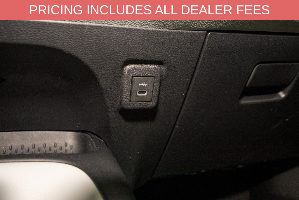 Certified 2025 Toyota Corolla SE FWD image 14