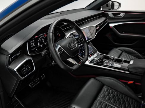 Used 2024 Audi RS 7 Performance w/ Executive Package image 39