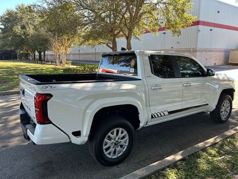 Certified 2024 Toyota Tacoma SR5 image 5