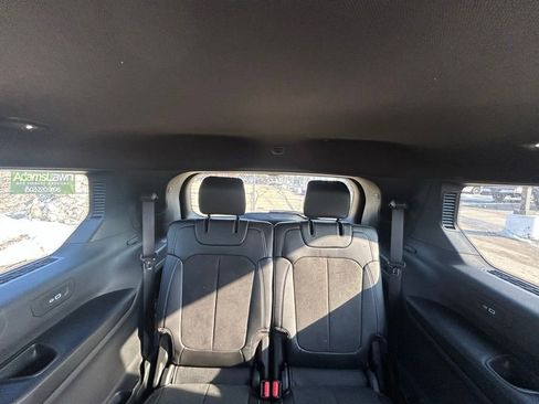 New 2026 Jeep Grand Cherokee L Laredo image 31