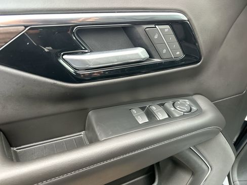 Certified 2025 Chevrolet Tahoe LT image 13