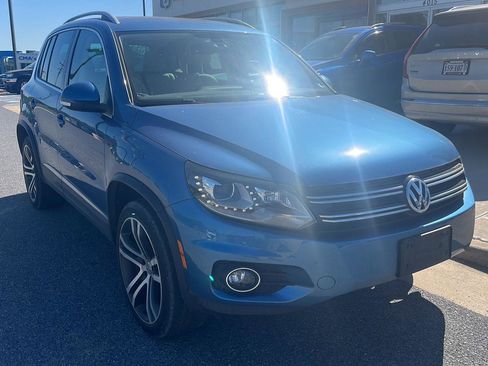 Used 2017 Volkswagen Tiguan SEL AWD/4WD image 1