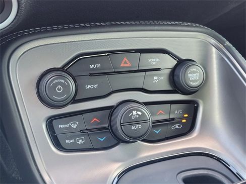 Used 2023 Dodge Challenger SXT w/ Blacktop Package image 15