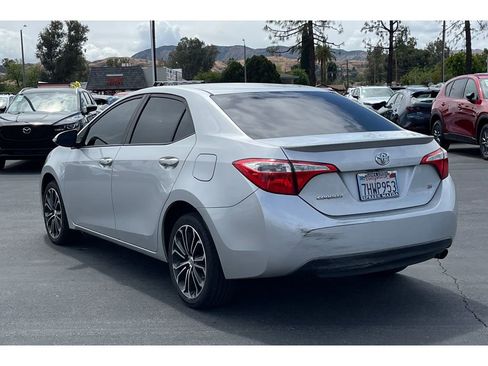 Used 2015 Toyota Corolla S image 4