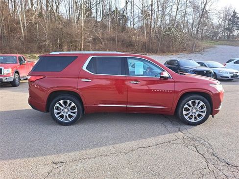 Used 2018 Chevrolet Traverse Premier image 6