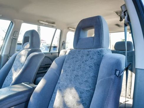 Used 2005 Honda Pilot LX image 17