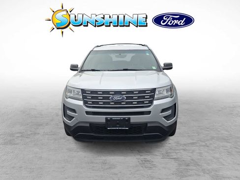 Certified 2017 Ford Explorer 4WD image 2