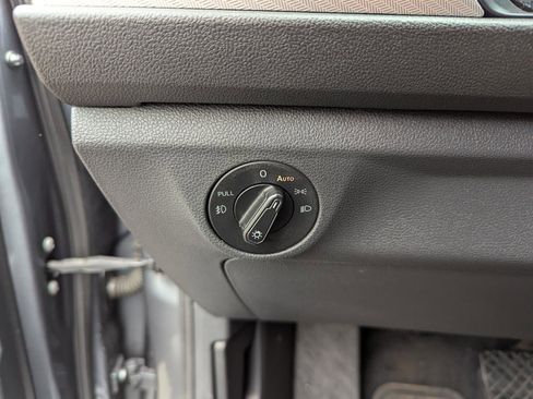 Used 2020 Volkswagen Jetta R-Line FWD image 14