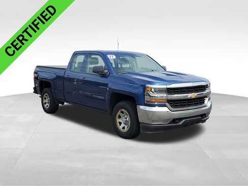 Certified 2017 Chevrolet Silverado 1500 W/T w/ Trailering Package AWD/4WD image 3