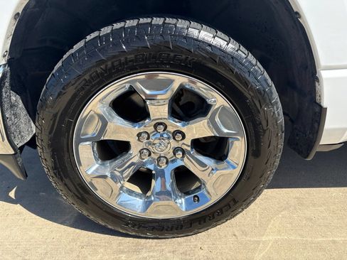 Used 2019 RAM 1500 Big Horn AWD/4WD image 10