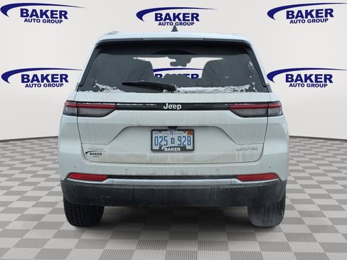 New 2025 Jeep Grand Cherokee Limited image 4