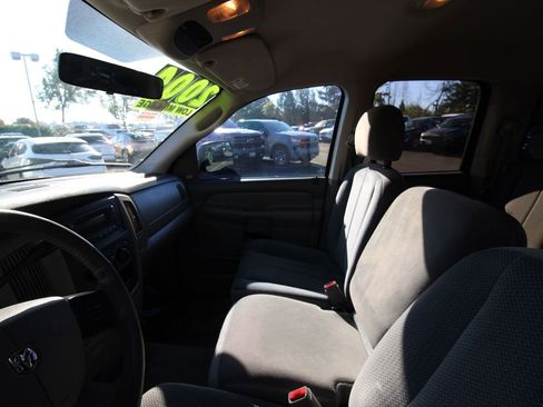 Used 2004 Dodge Ram 1500 Truck SLT w/ Big Horn Quad Cab Value Group image 9