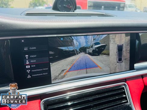 Used 2019 Porsche Panamera image 25