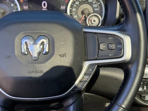 Used 2022 RAM 1500 Big Horn AWD/4WD image 17