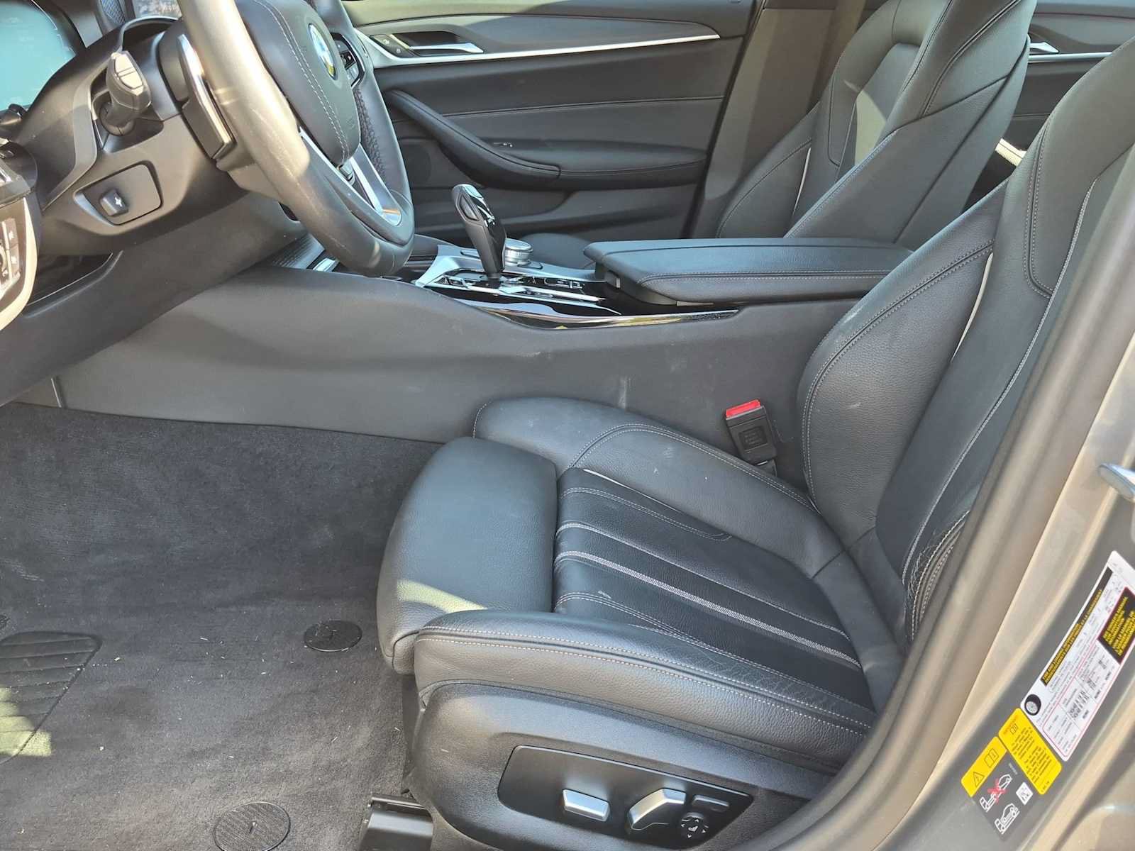 Used 2023 BMW 530e xDrive w/ Convenience Package AWD/4WD image 12